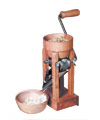 Eschenfelder Kornquetsche mit Holztrichter